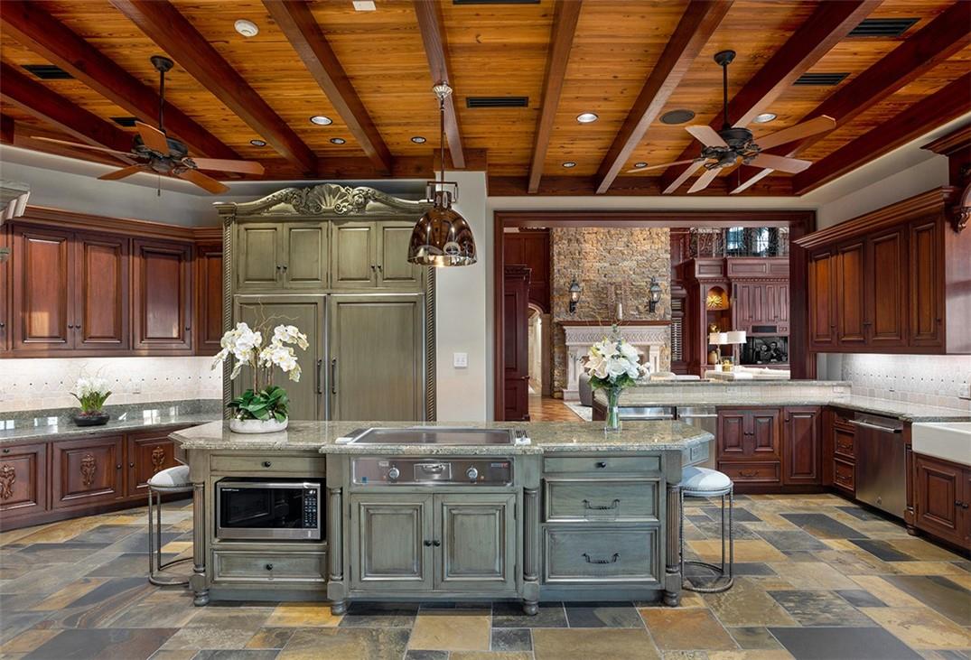 2900 NE 37th Street, Fort Lauderdale, FL 33308