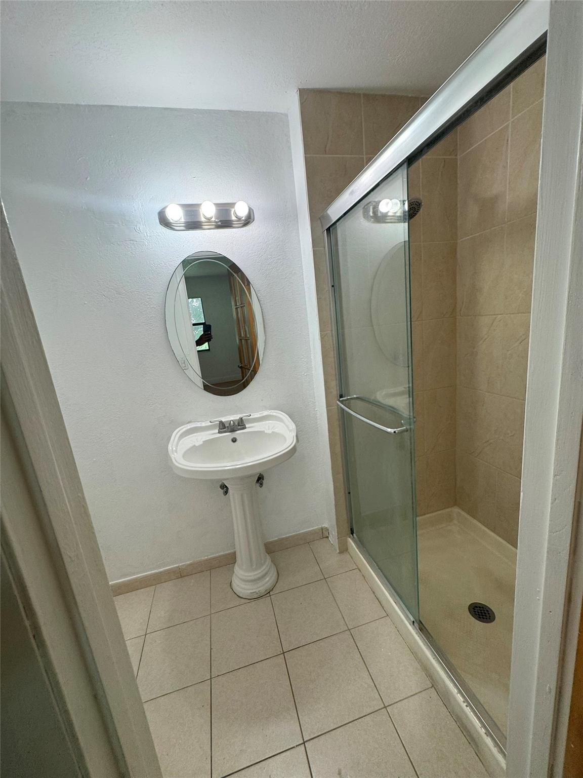 851 NE 209th Terrace 202, Miami, FL 33179