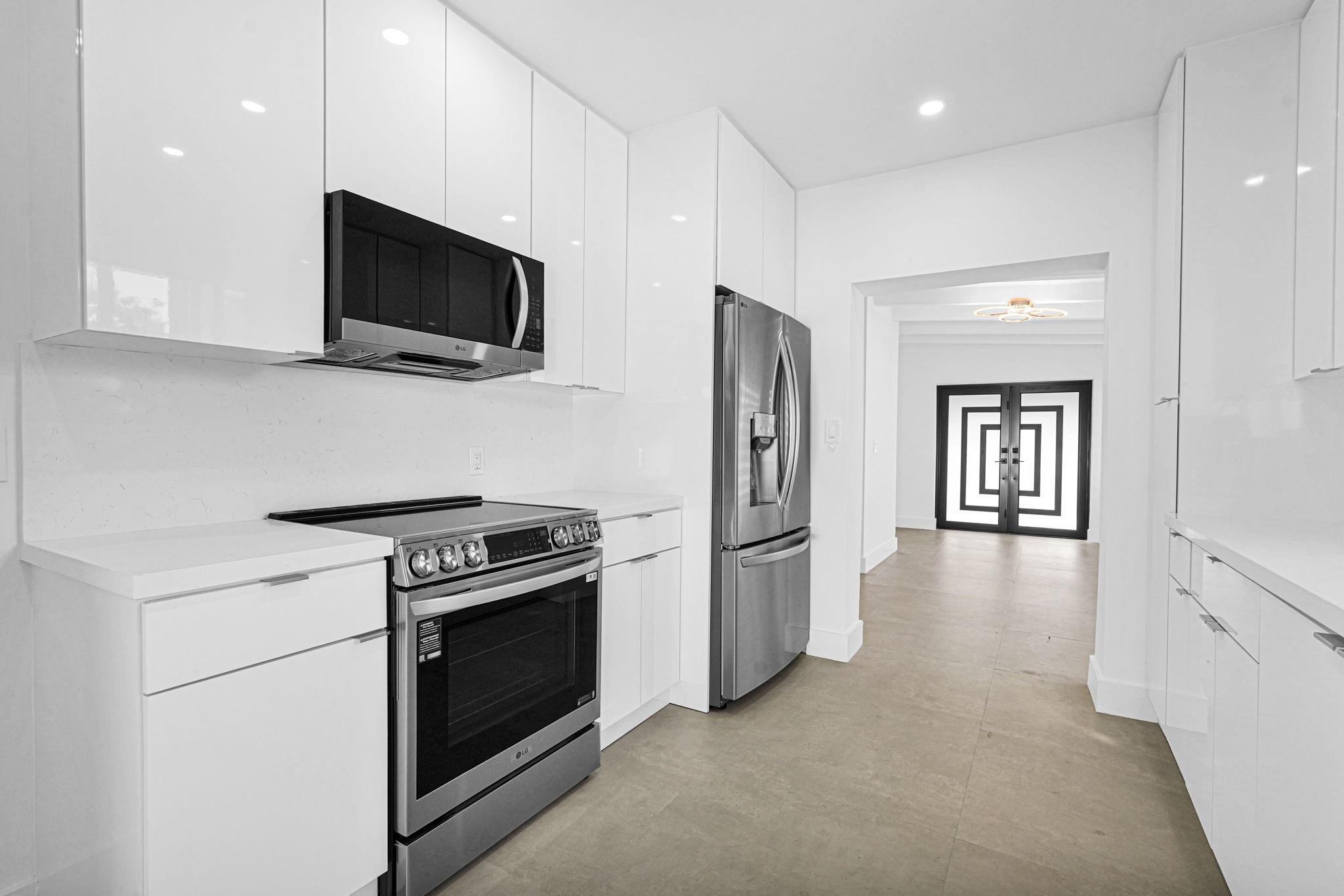 2291 SW 17th Street, Miami, FL 33145