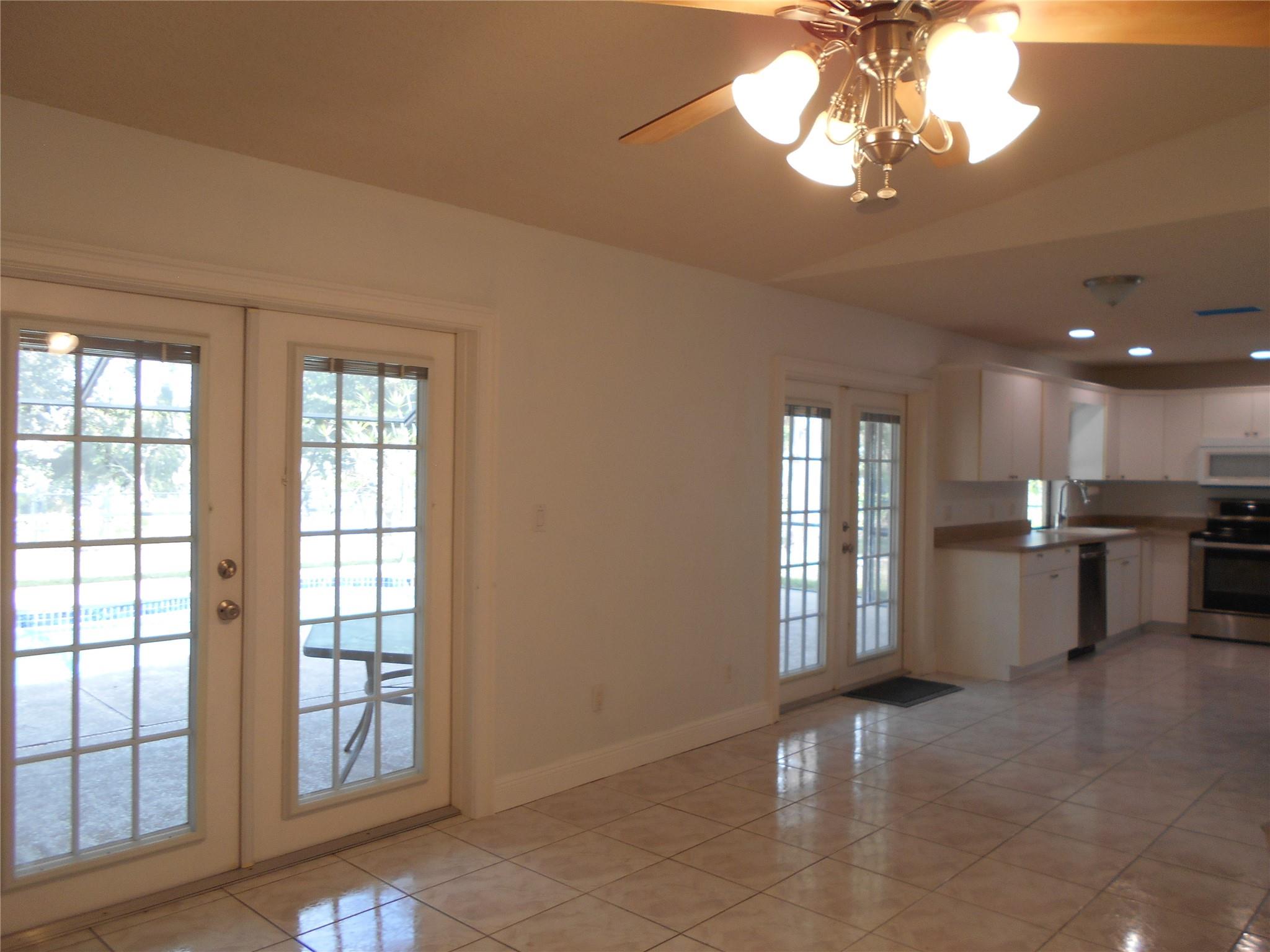 3980 NW 114th Avenue, Coral Springs, FL 33065