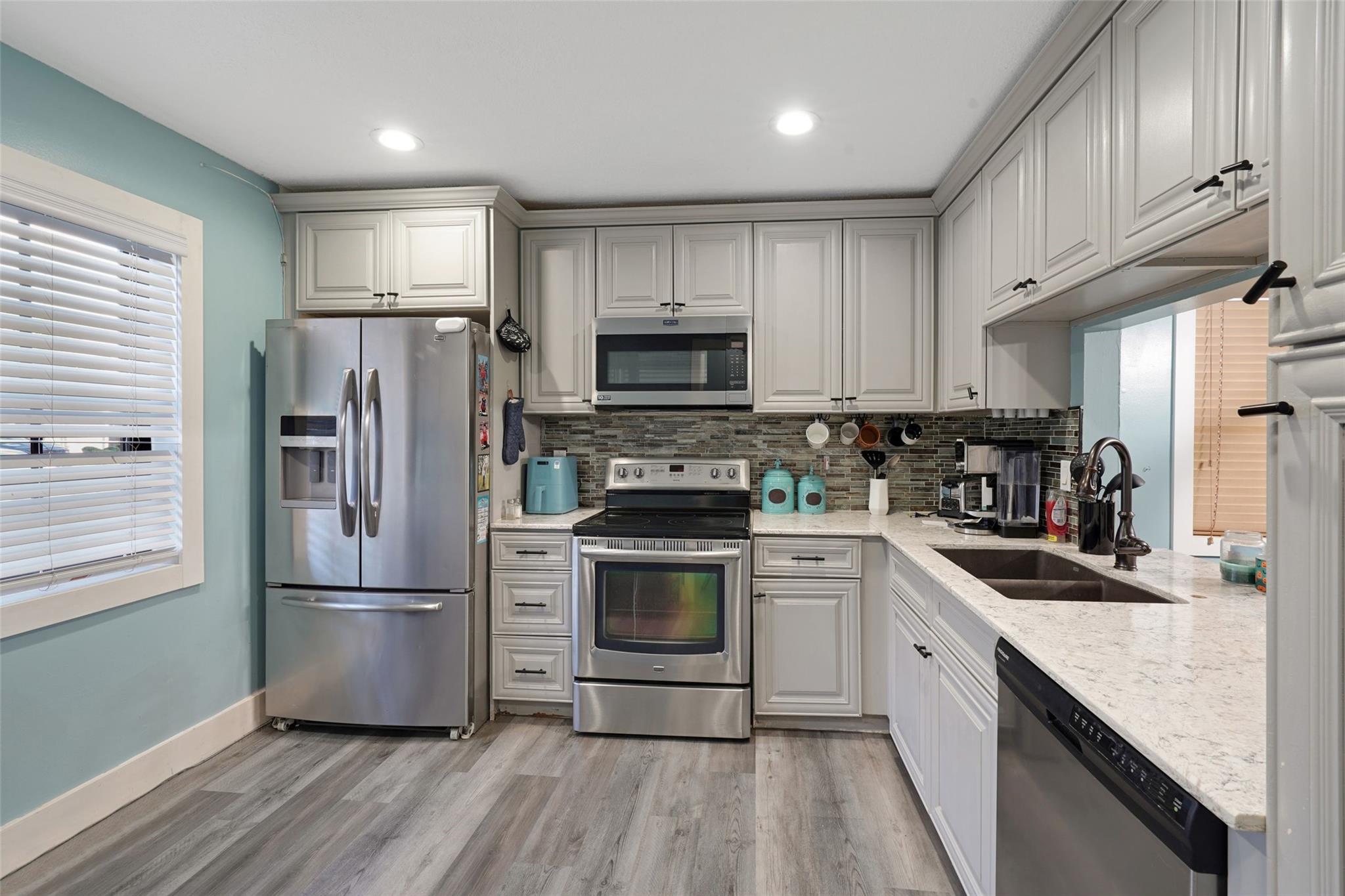 Photo for 1030 NW 107th Avenue, 1030 1030, Pembroke Pines, FL 33026 - listing #FX-10537088 1030 NW 107th Avenue, 1030 1030, Pembroke Pines, FL 33026