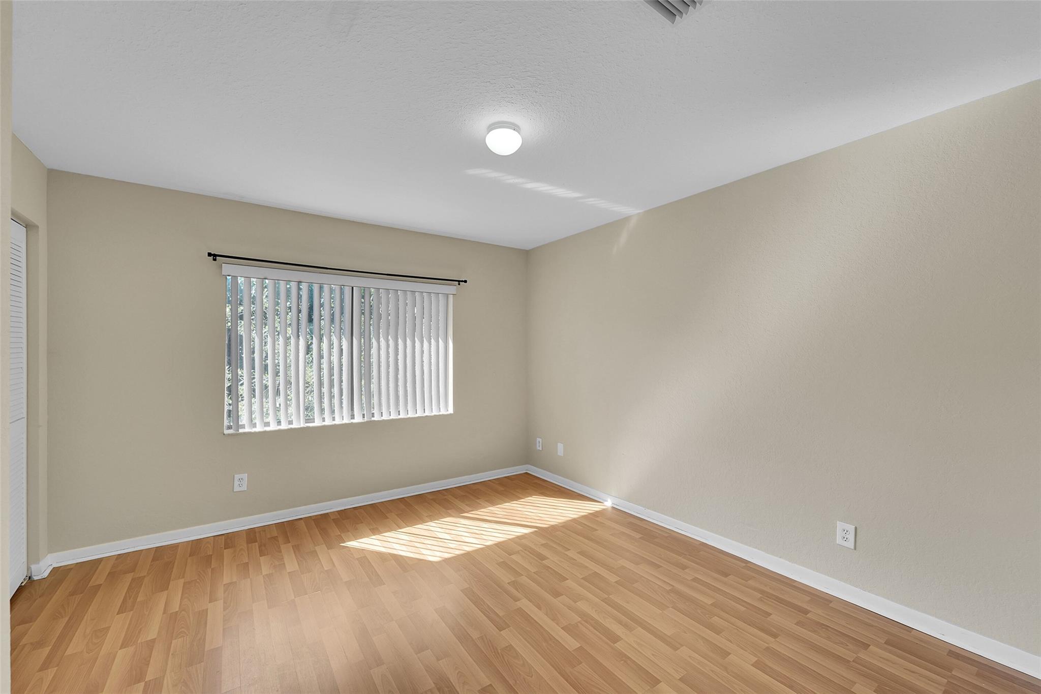 9088 NW 40th Street, Coral Springs, FL 33065