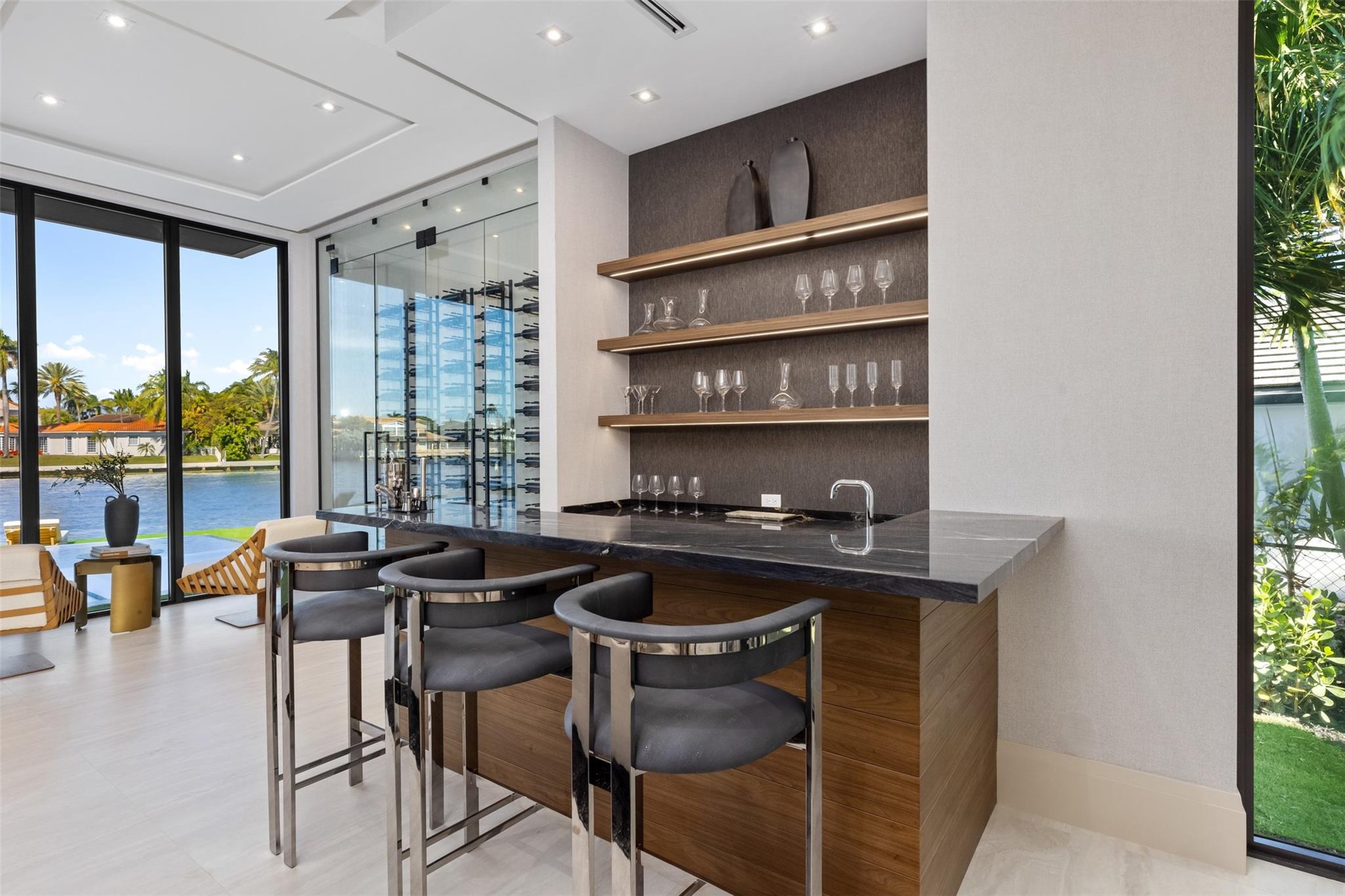 32 Seneca Road, Fort Lauderdale, FL 33308