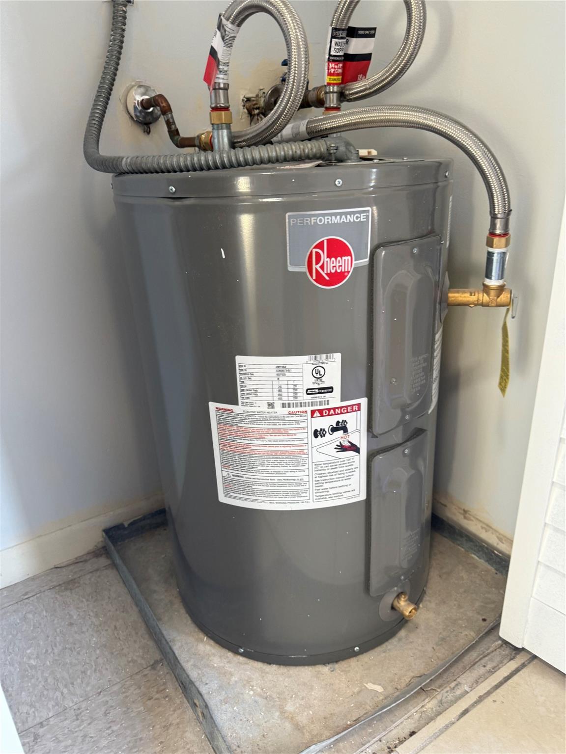 9930 N Twin Lakes Drive 7-L, Coral Springs, FL 33071