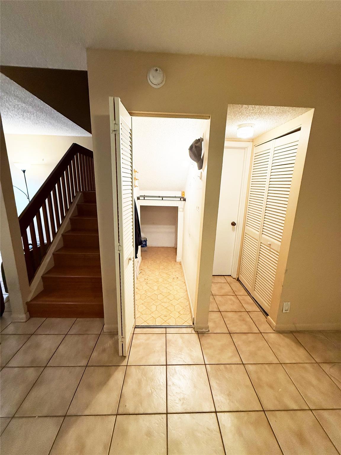 2561 NW 99th Avenue, Coral Springs, FL 33065