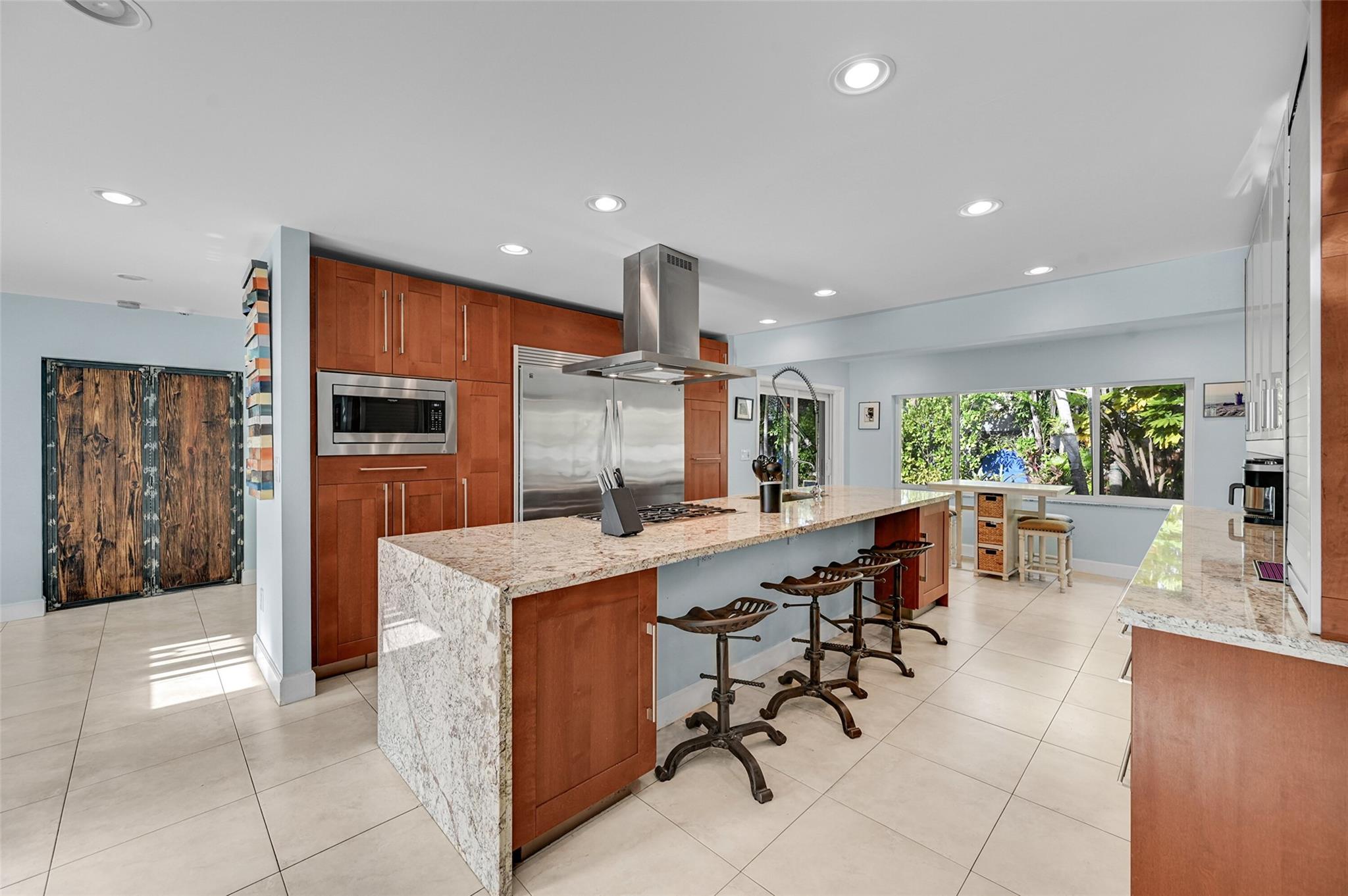 Photo for 2716 NE 10th Terrace, Wilton Manors, FL 33334 - Listing #FX-10518956 2716 NE 10th Terrace, Wilton Manors, FL 33334
