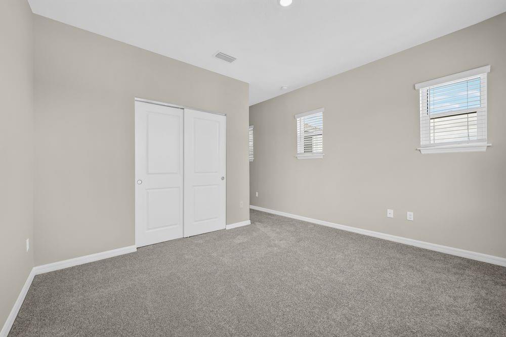 621 SE Ranch Oak Circle ~ Ready Now