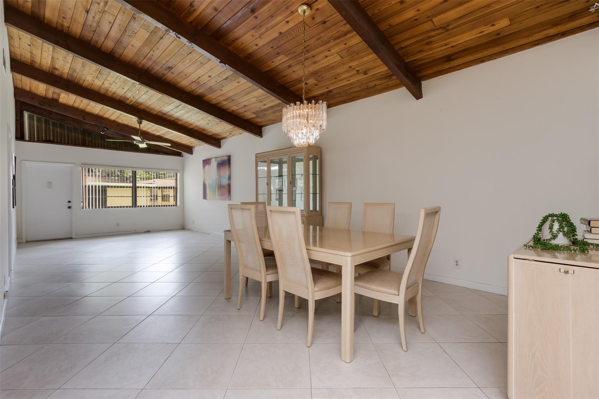 450 Briarwood Circle 2, Hollywood, FL 33024