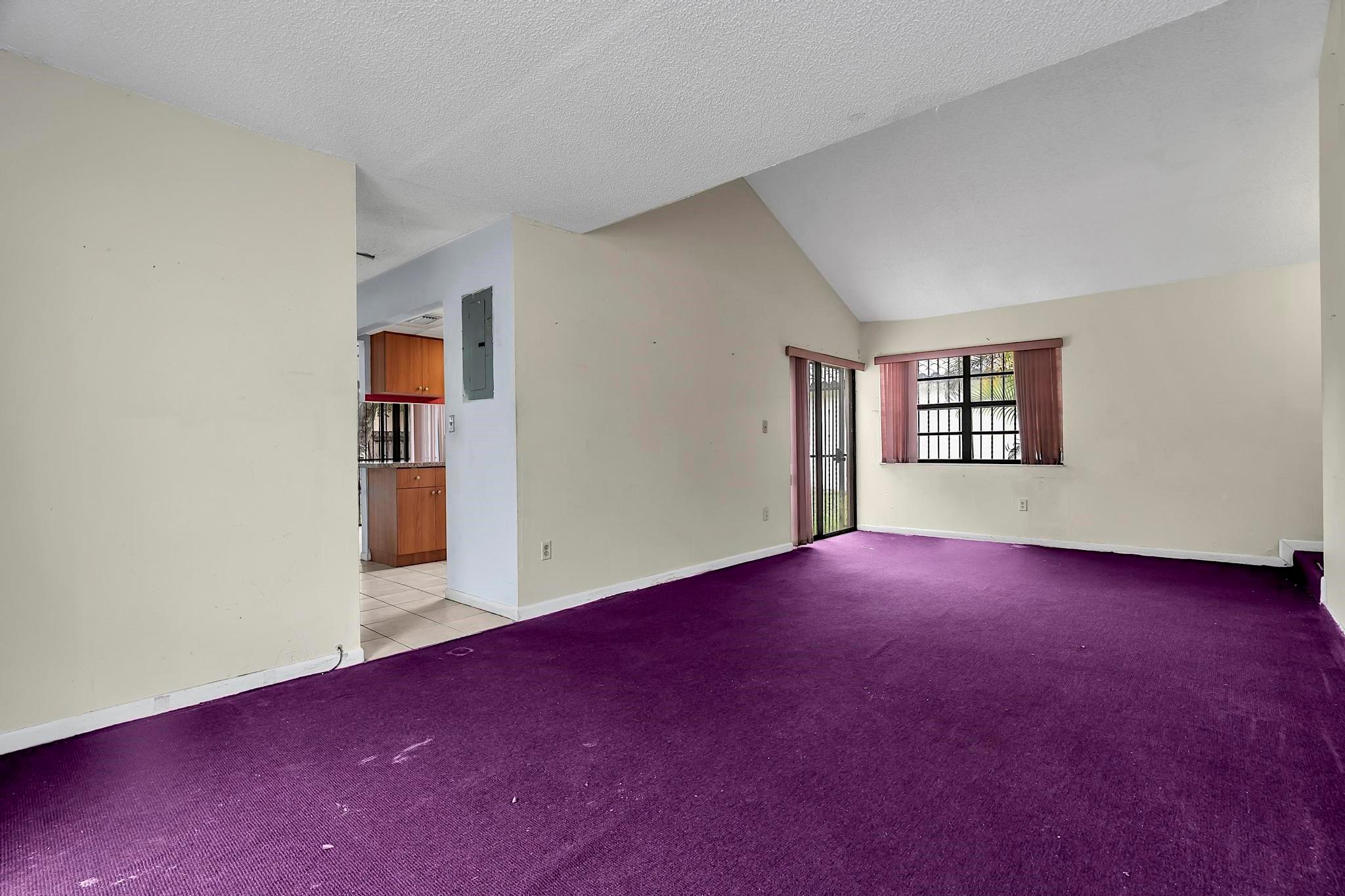 602 SW 99th Place, Miami, FL 33174