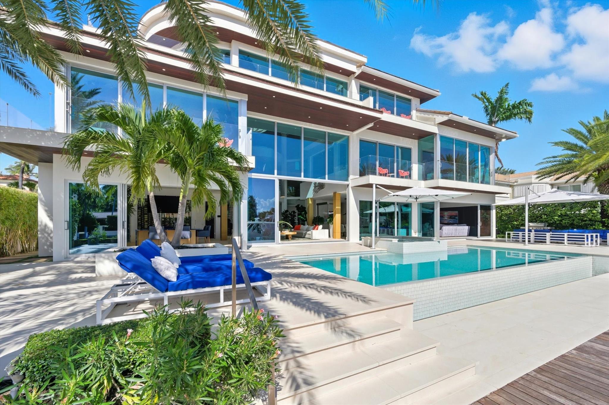 14 N Isla Bahia Drive, Fort Lauderdale, FL 33316