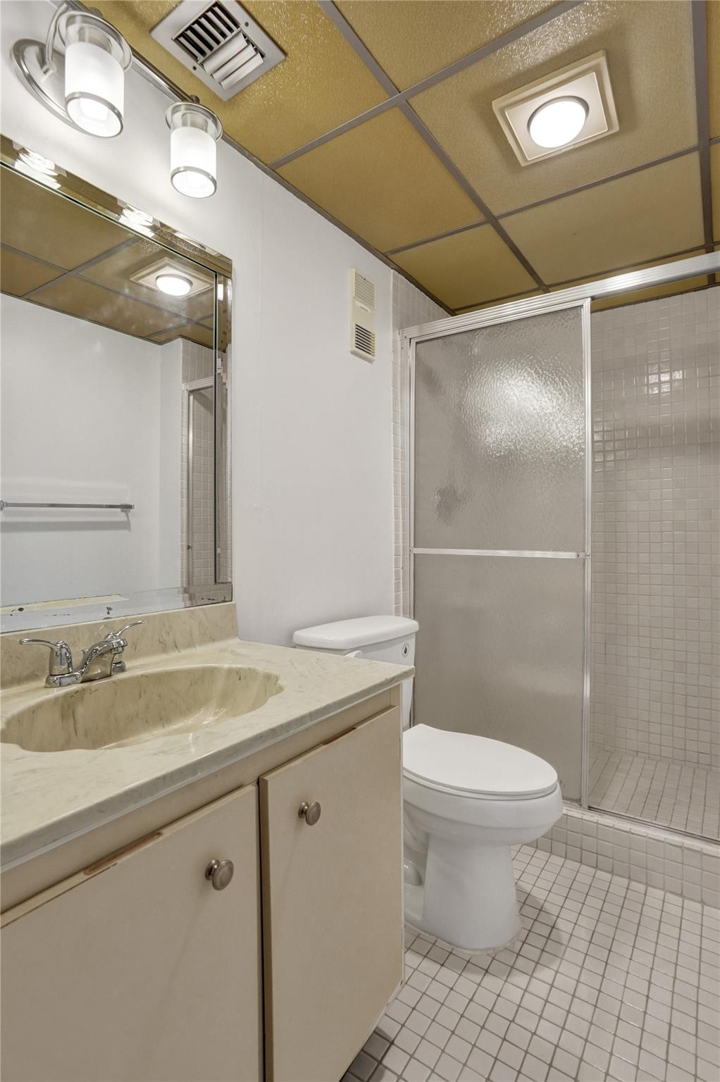 Photo for 7432 Ashmont Circle, 208, Tamarac, FL 33321 - Listing #FX-10525865 7432 Ashmont Circle, 208, Tamarac, FL 33321