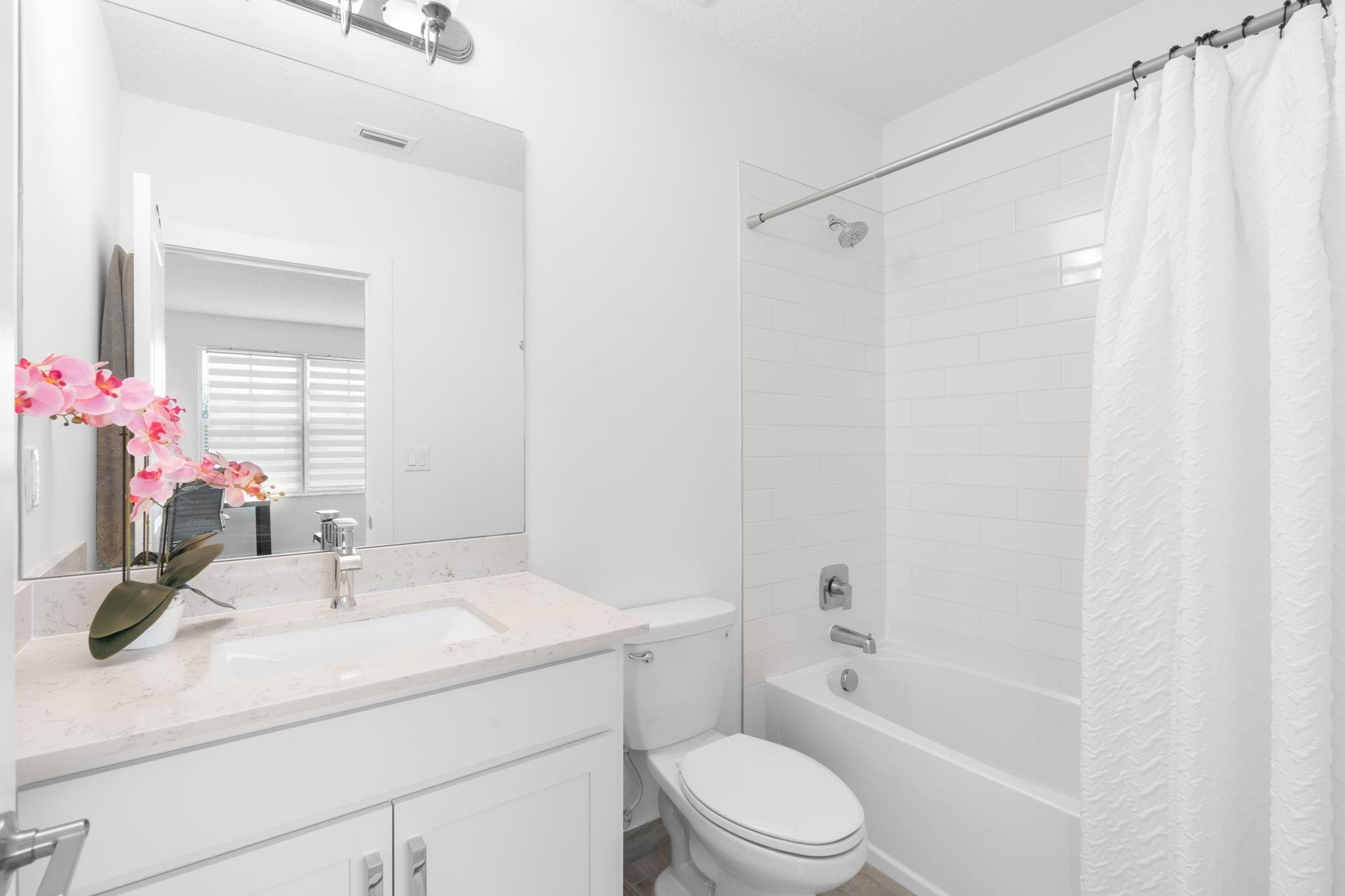 Private Upstairs En Suite Full Bath is Bathroom #3