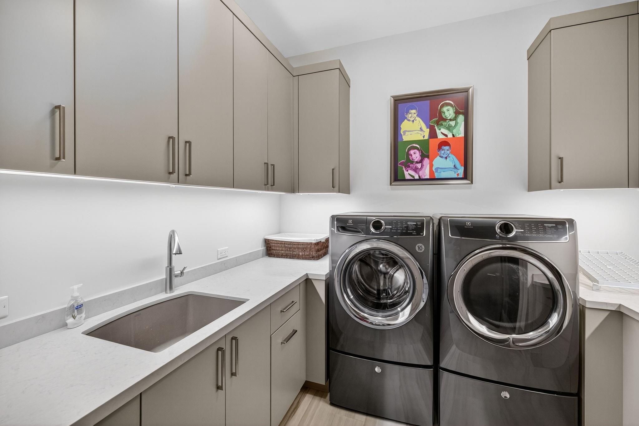 1 Royal Palm Drive, Fort Lauderdale, FL 33301