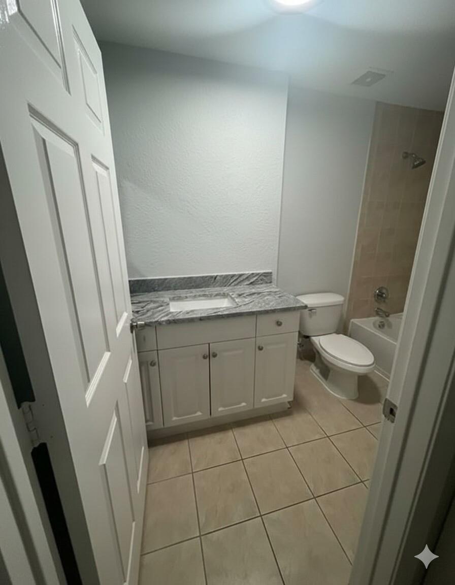 2801 Riverside Drive 204, Coral Springs, FL 33065