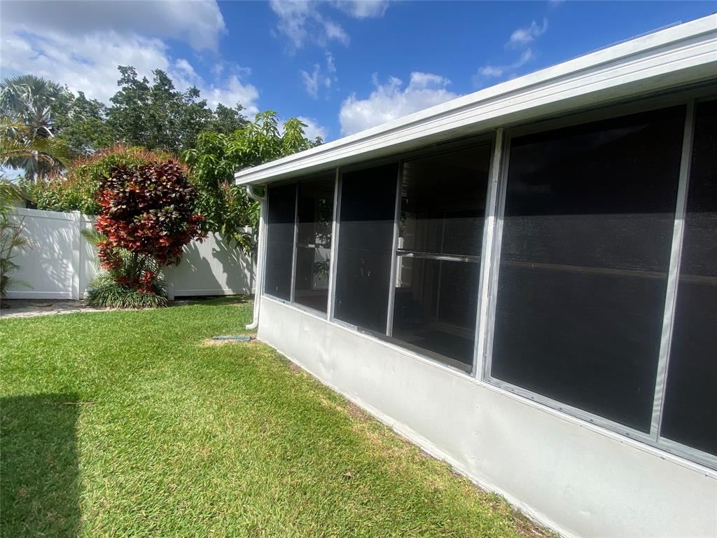 Photo for 1269 Slash Pine Circle, West Palm Beach, FL 33409 - Listing #FX-10426871 1269 Slash Pine Circle, West Palm Beach, FL 33409