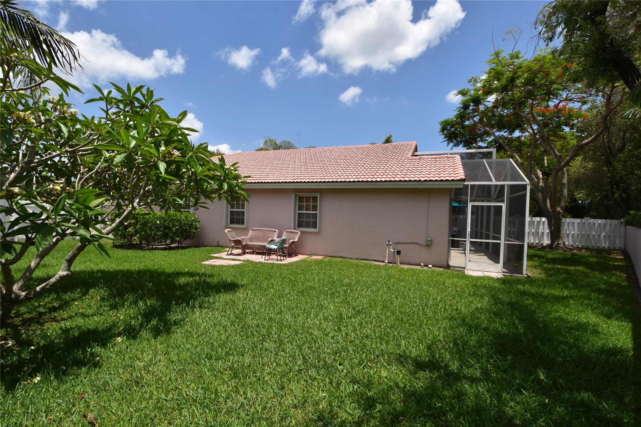 Photo for 98 Gables Boulevard, Weston, FL 33326 - Listing #FX-10506101 98 Gables Boulevard, Weston, FL 33326