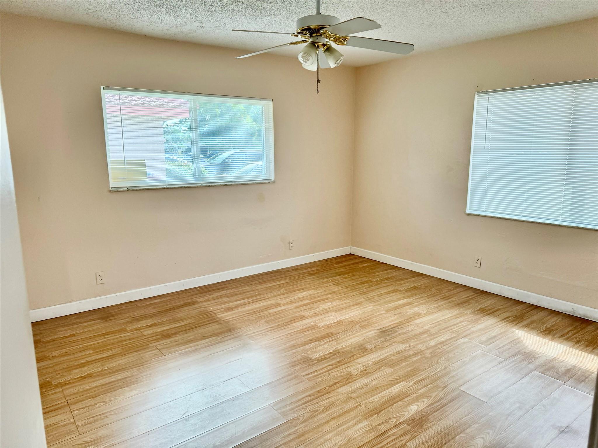 11461 NW 38th Street E, Coral Springs, FL 33065