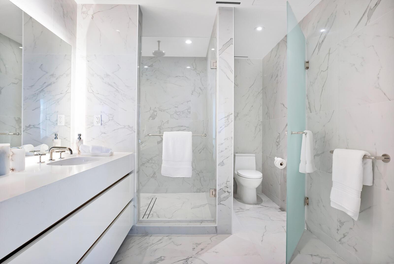 525 Fort Lauderdale Beach Boulevard 1701, Fort Lauderdale, FL 33304