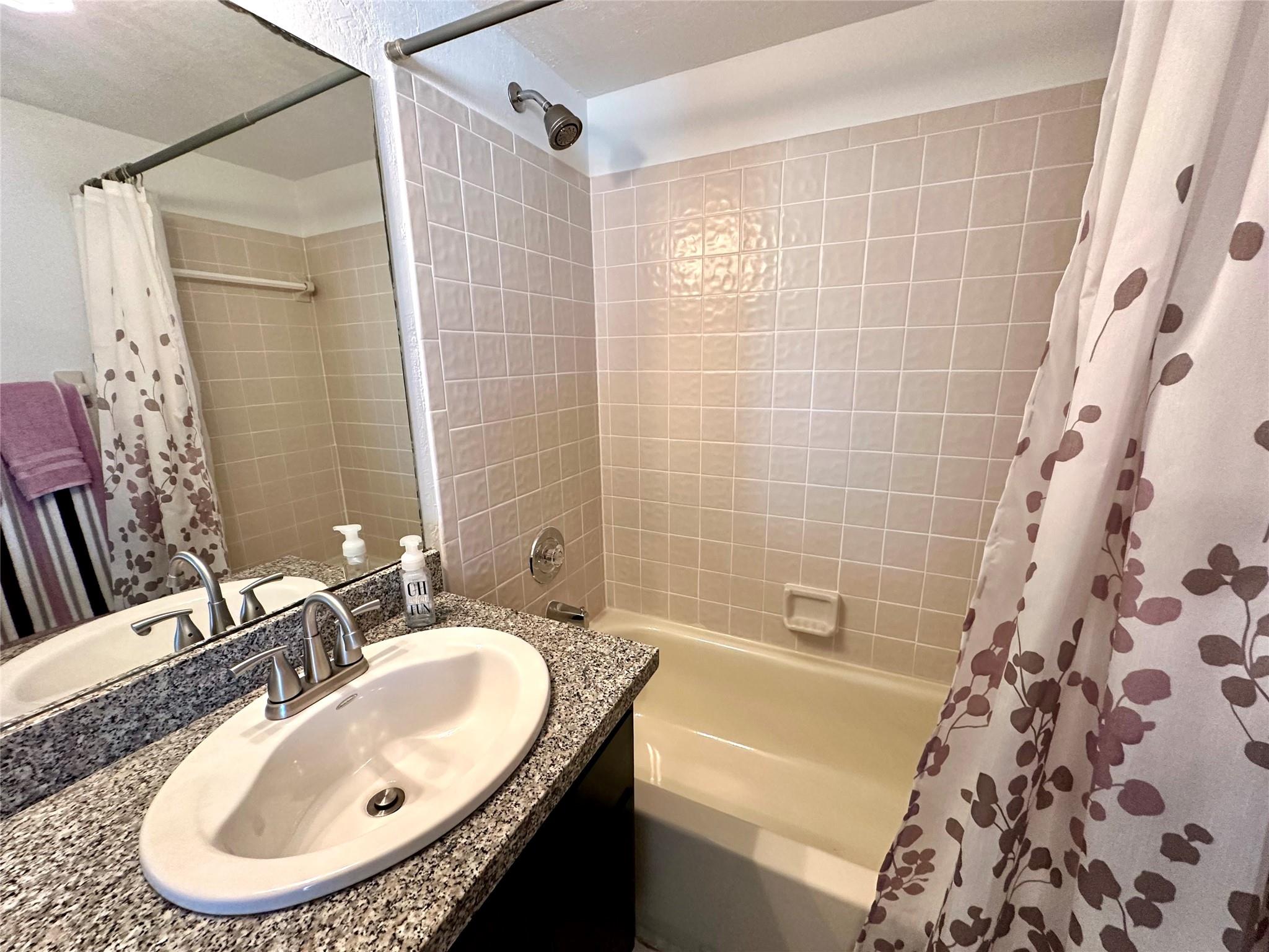 930 Twin Lakes Drive 8-P, Coral Springs, FL 33071