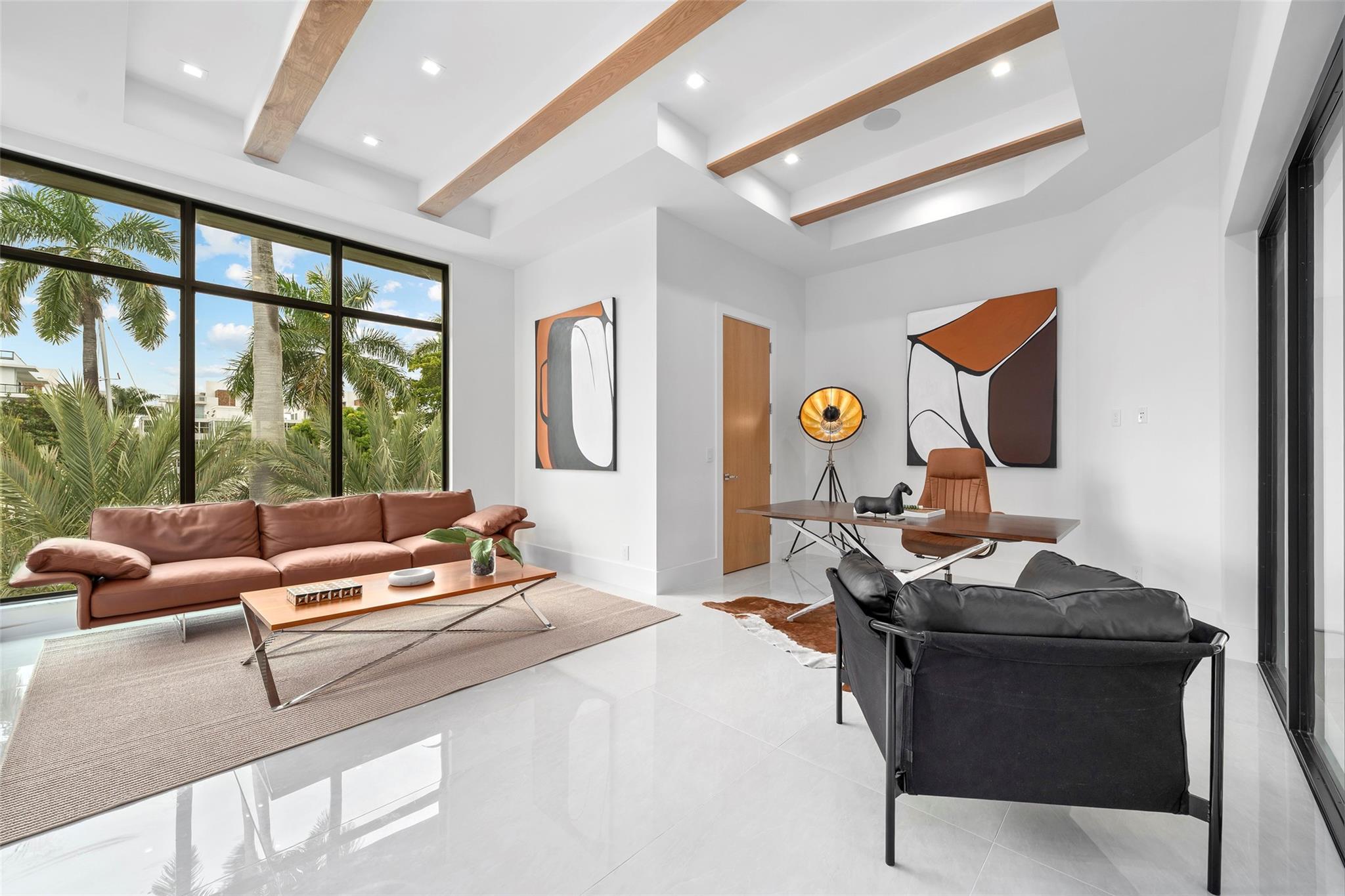 24 Fiesta Way, Fort Lauderdale, FL 33301