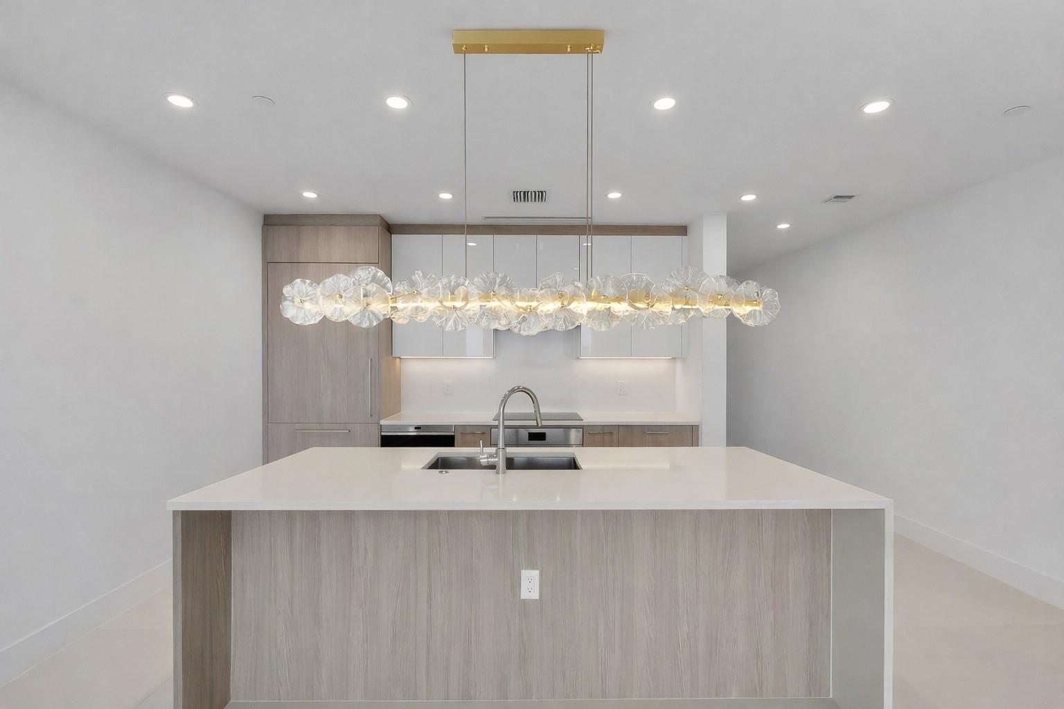 This will be the chandelier installed above the kitchen island, Unkess you want to install a different fixture before we install, You can choose one from Sofary.com