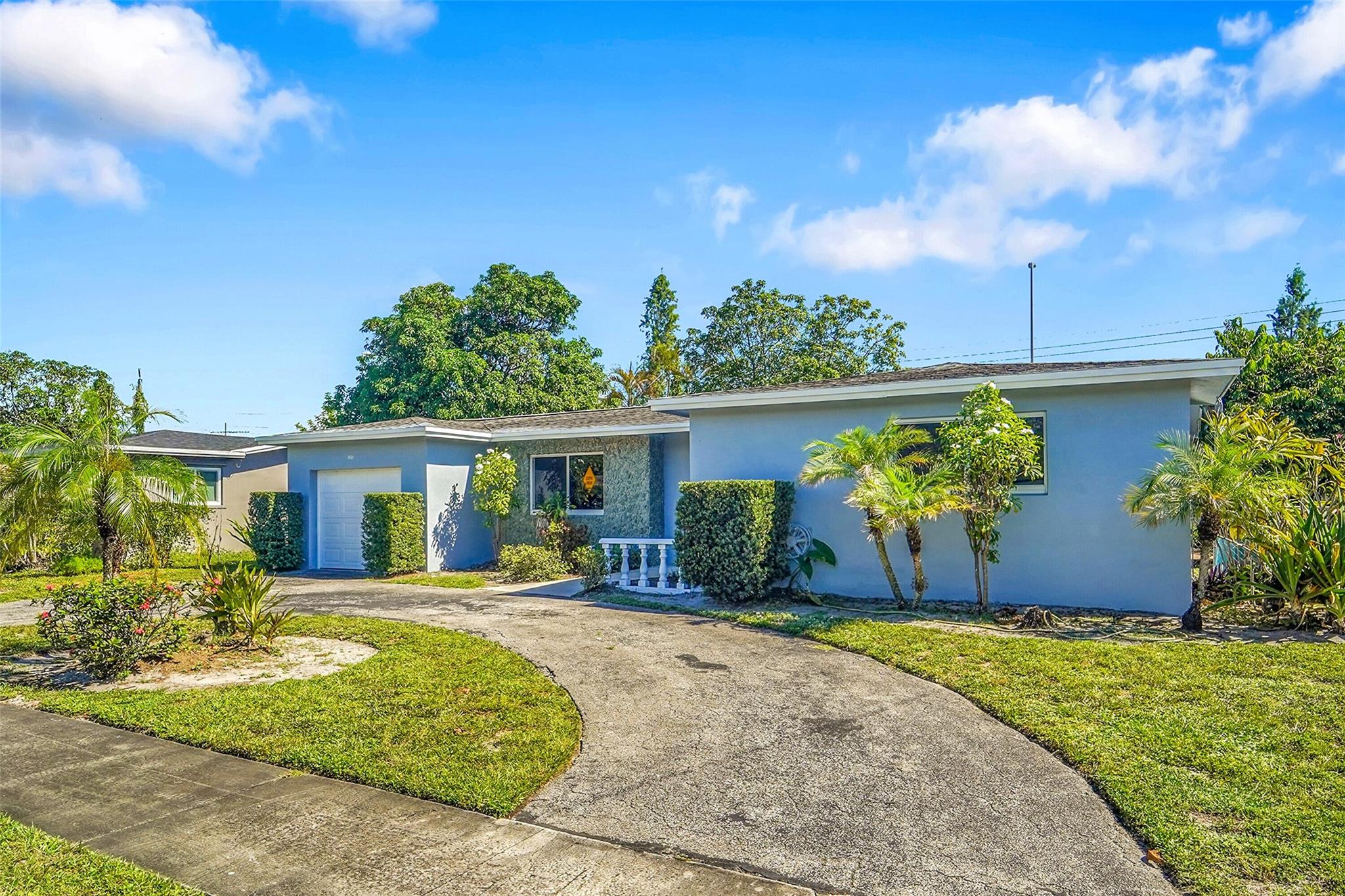 Photo for 1420 NW 52 Avenue, Lauderhill, FL 33313 - listing #FX-10533504 1420 NW 52 Avenue, Lauderhill, FL 33313