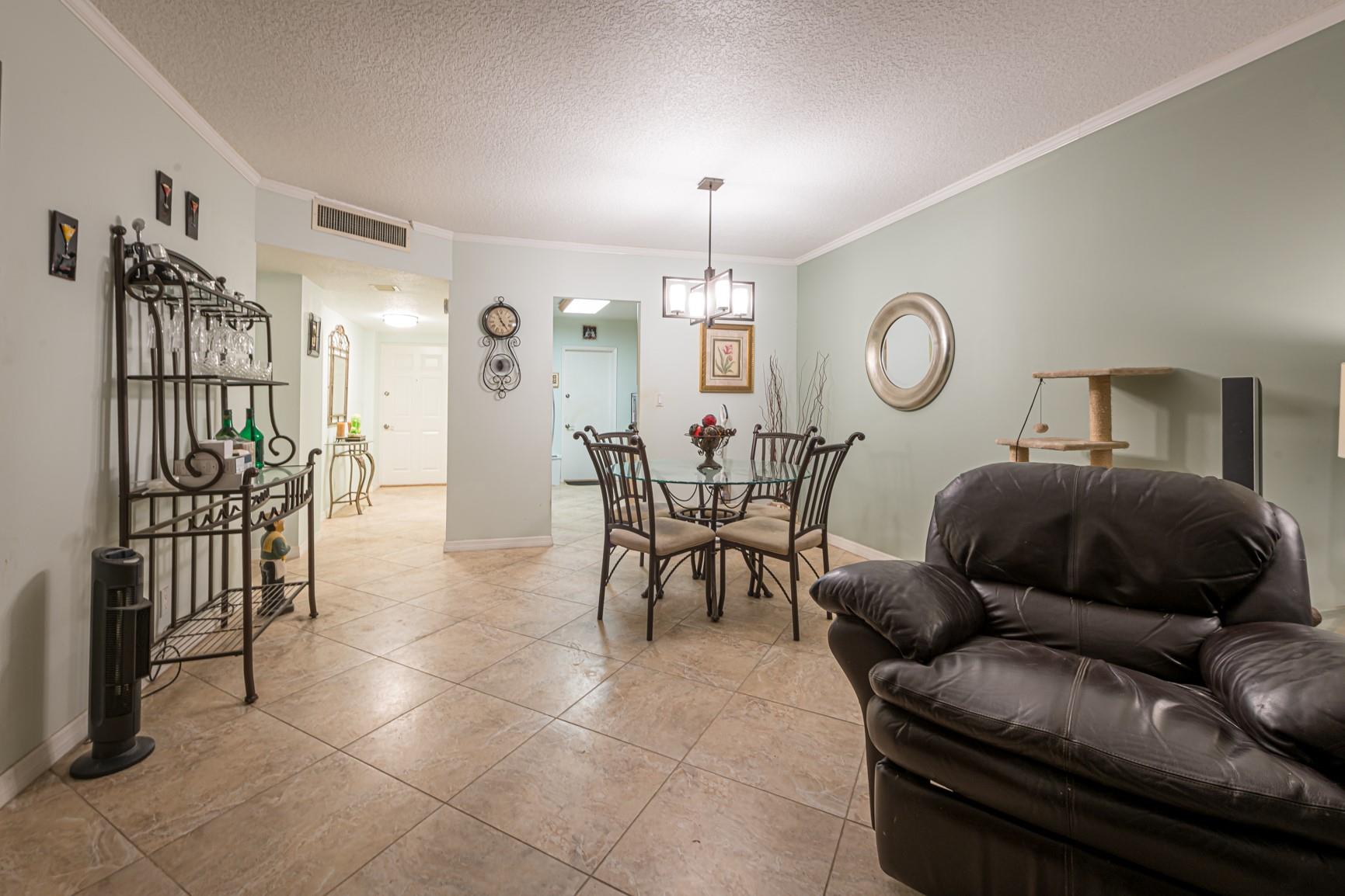 3575 Broken Woods Drive 303, Coral Springs, FL 33065