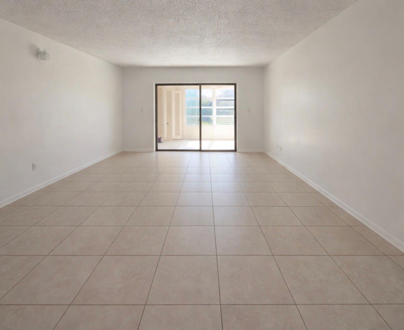 9440 SW 8 Street 208, Boca Raton, FL 33428