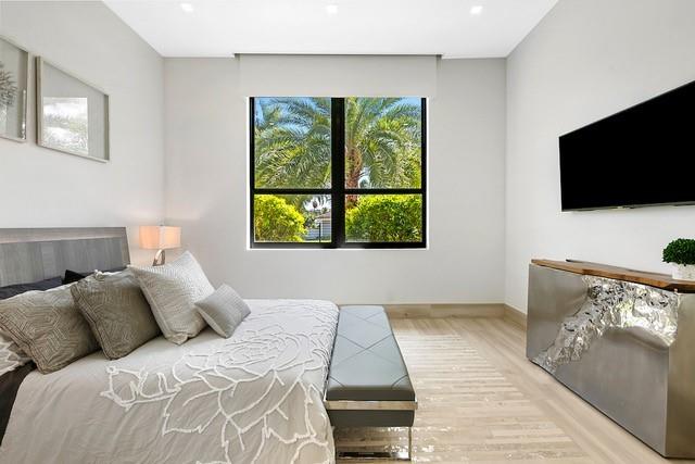 2437 Delmar Place, Fort Lauderdale, FL 33301