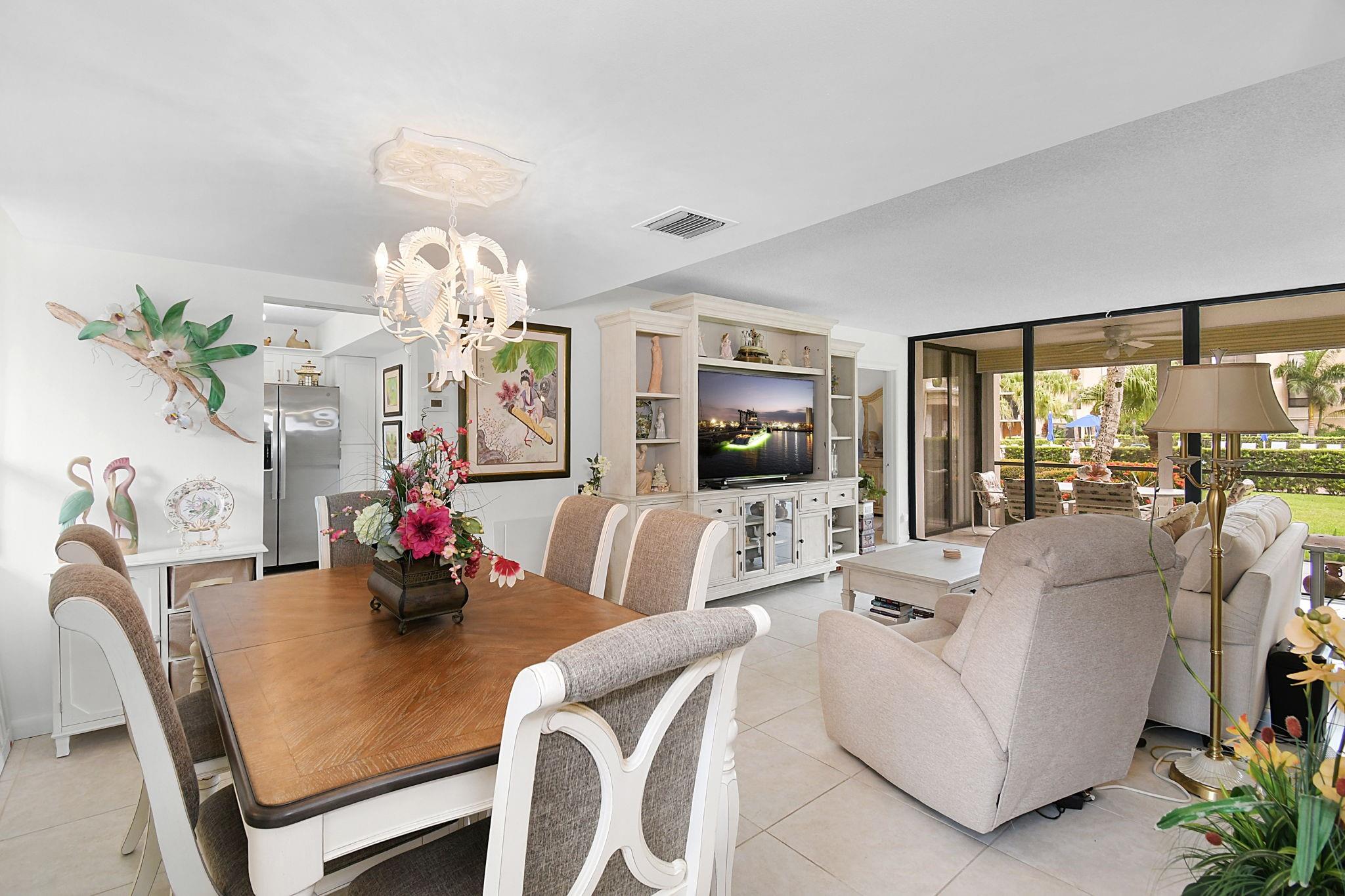 Dining & living area