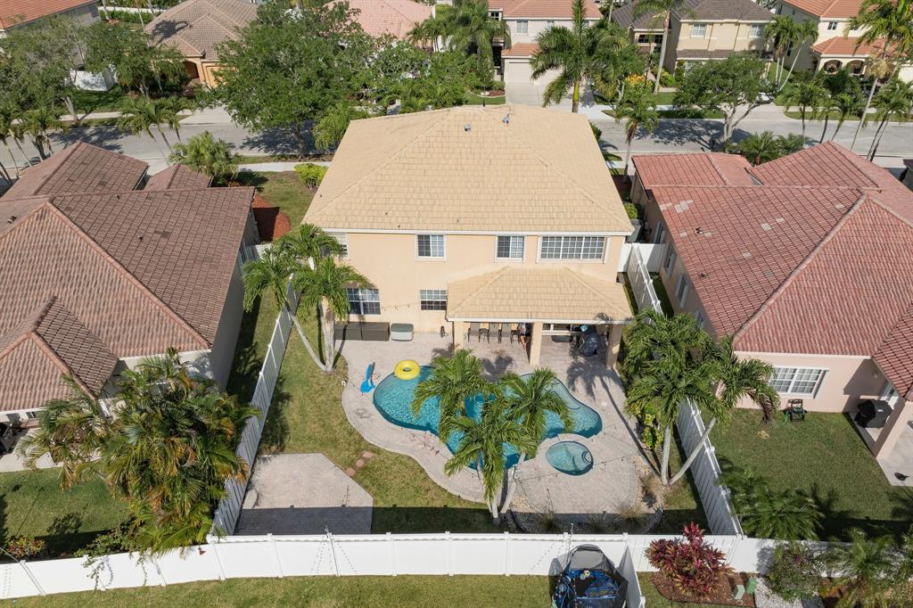 Photo for 1104 Hidden Valley Way, Weston, FL 33327 - Listing #FX-10435153 1104 Hidden Valley Way, Weston, FL 33327