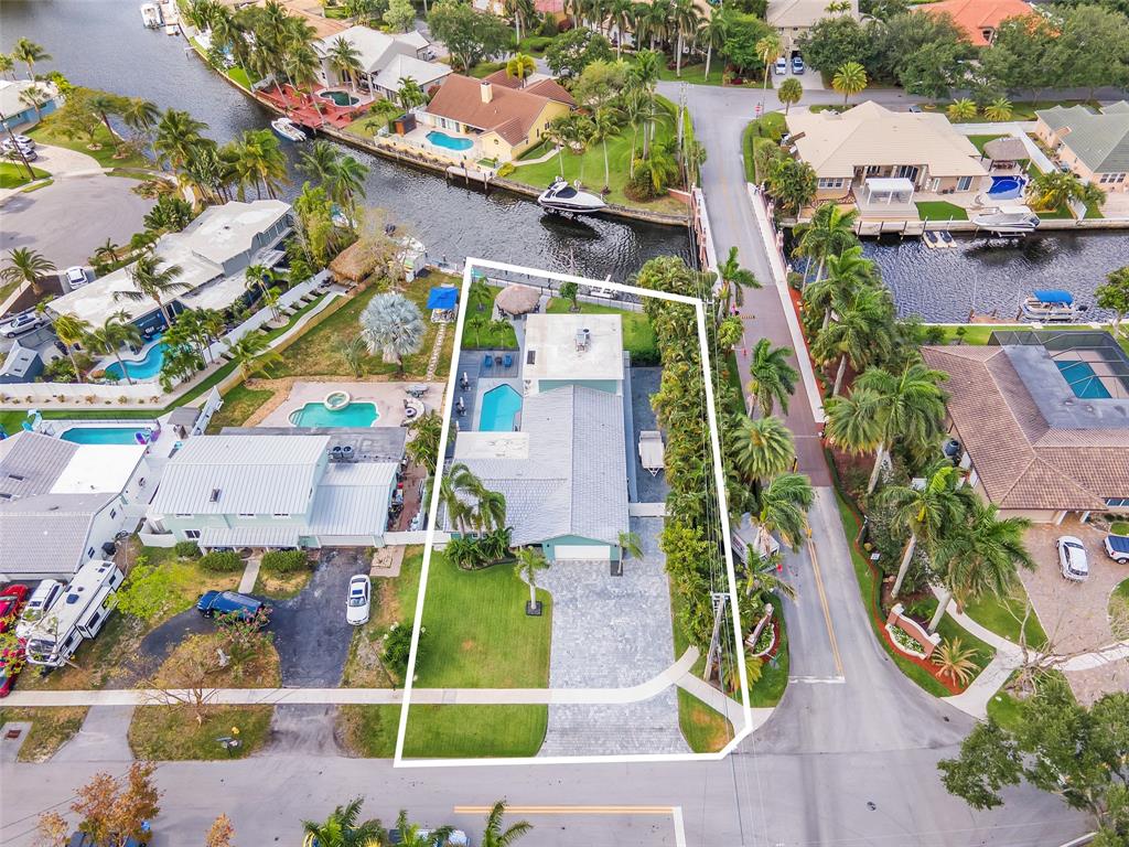 Photo for 5880 SW 19th Street, Plantation, FL 33317 - Listing #FX-10436185 5880 SW 19th Street, Plantation, FL 33317