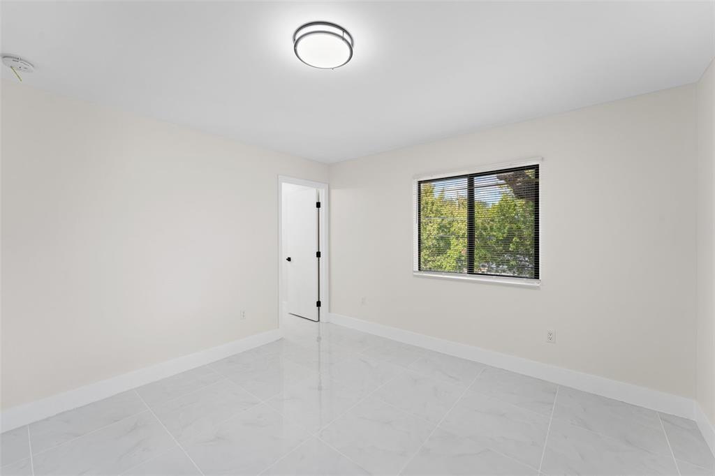 1999 NW 46th Street, Miami, FL 33142