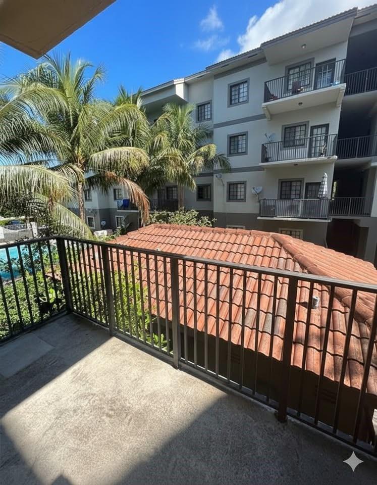 2801 Riverside Drive 204, Coral Springs, FL 33065