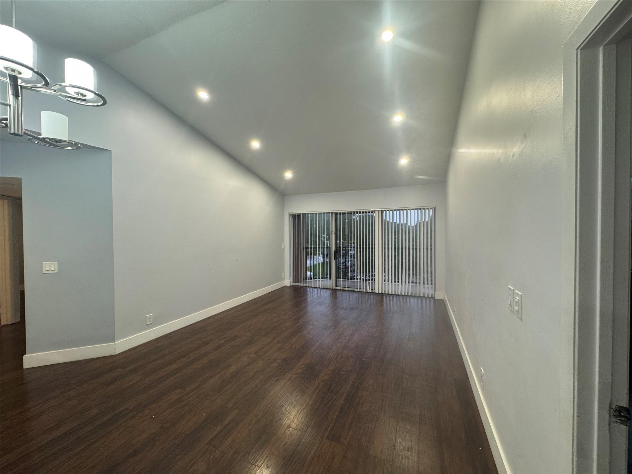 9055 Wiles Road 307, Coral Springs, FL 33067