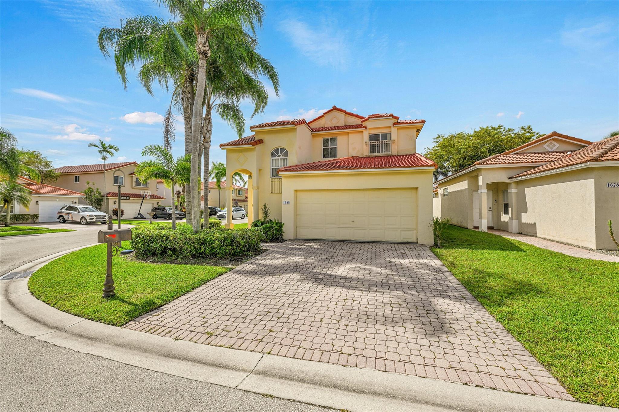 Photo for 1688 SW 158th Avenue, Pembroke Pines, FL 33027 - listing #FX-10533705 1688 SW 158th Avenue, Pembroke Pines, FL 33027