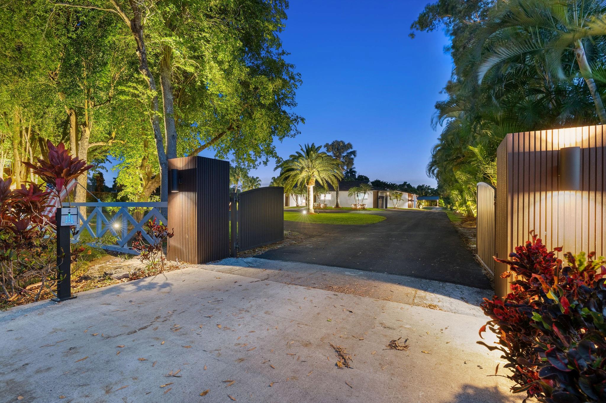 Photo for 13900 Mustang Trail, Southwest Ranches, FL 33330 - Listing #FX-10531292 13900 Mustang Trail, Southwest Ranches, FL 33330