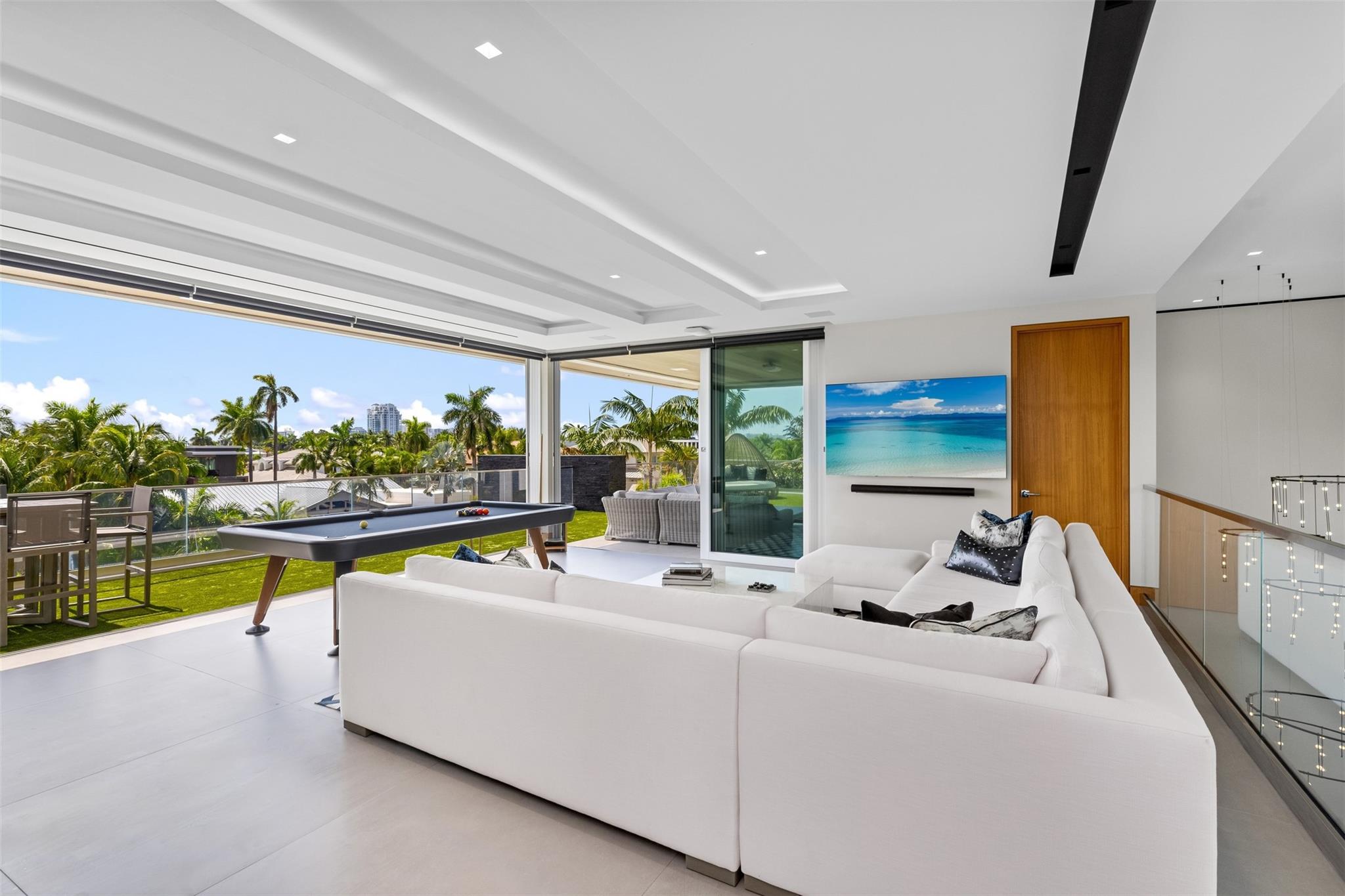 650 Royal Plaza Drive, Fort Lauderdale, FL 33301