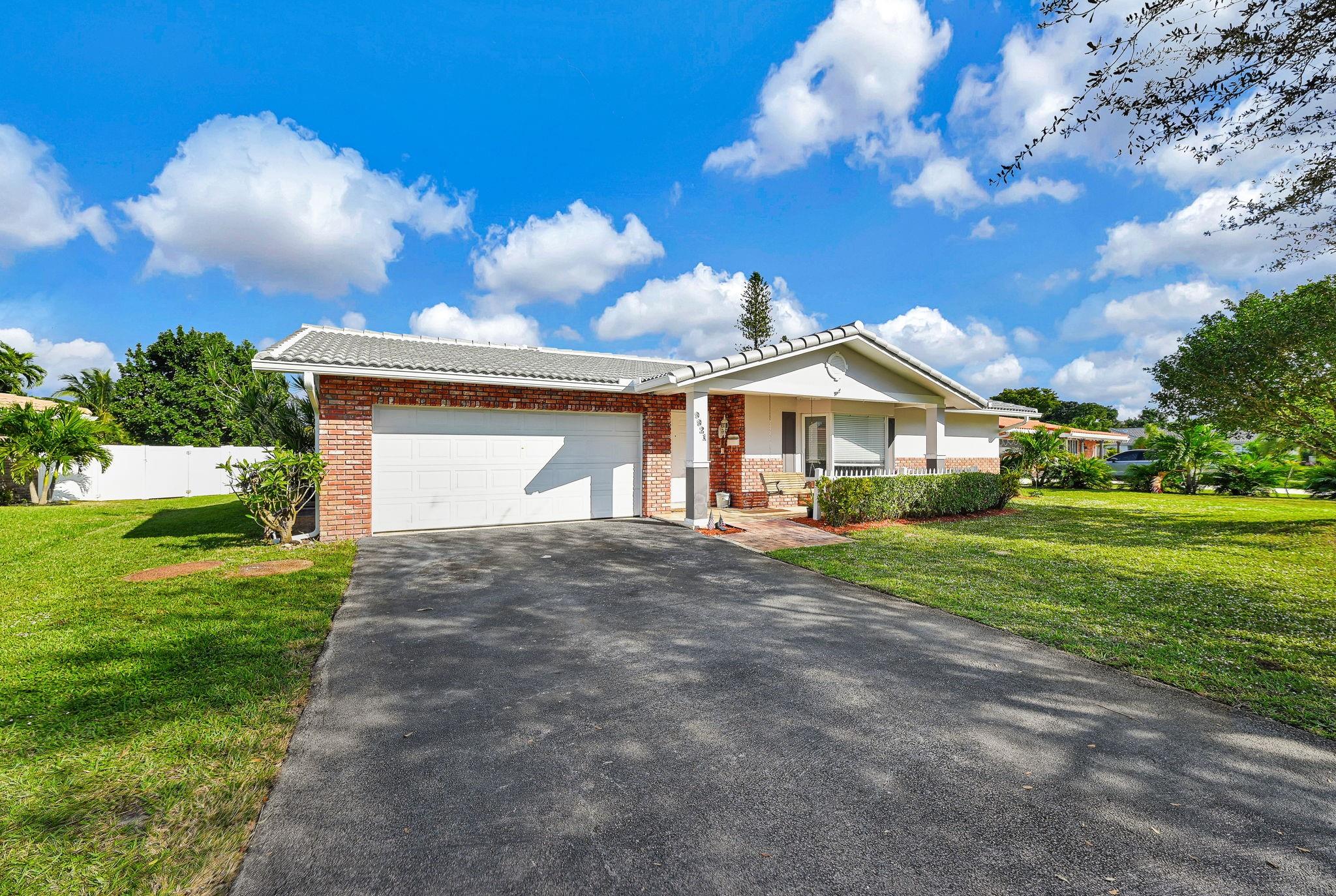 9921 NW 38th Street, Coral Springs, FL 33065