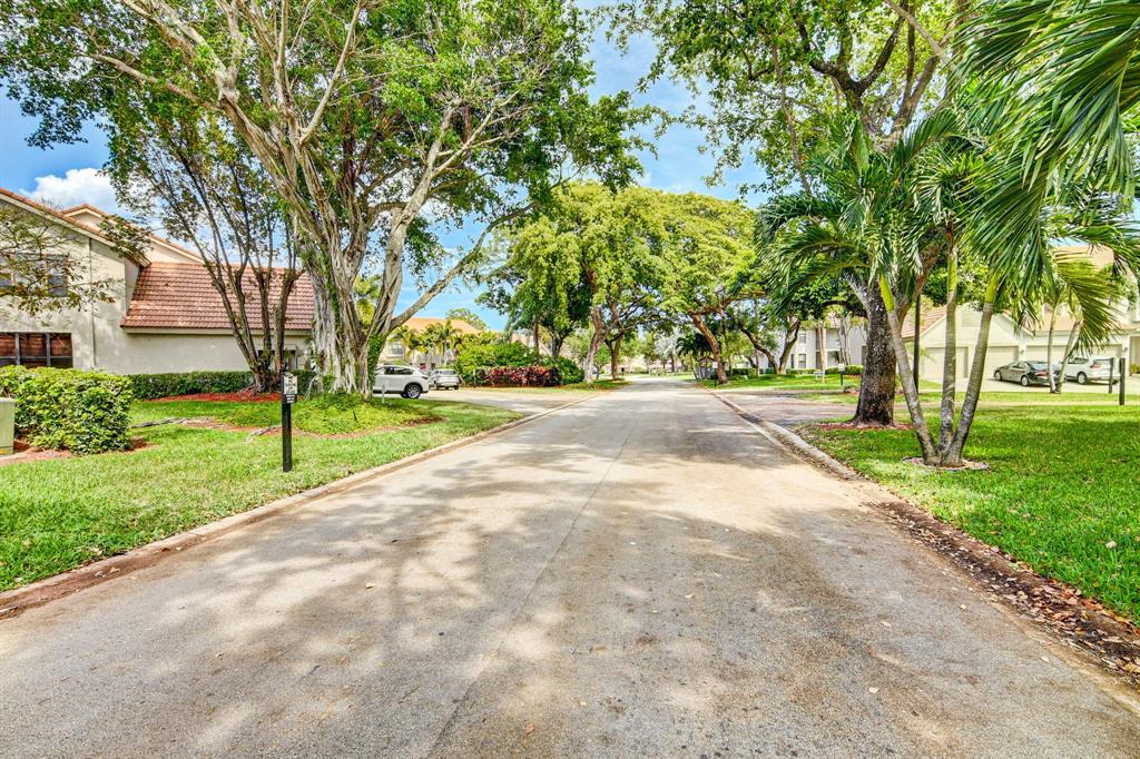 Photo for 5801 Coach House Circle, Unit E, Boca Raton, FL 33486 - Listing #FX-10436780 5801 Coach House Circle, Unit E, Boca Raton, FL 33486
