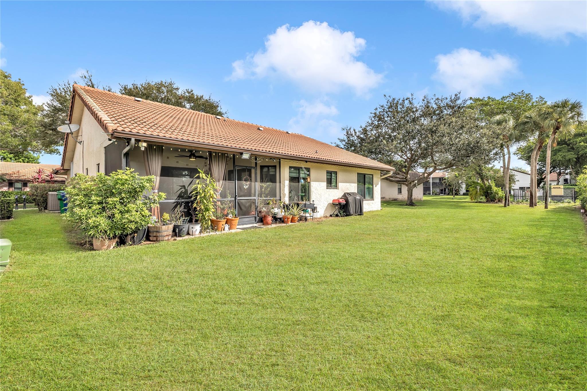 10940 Cypress Run Circle, Coral Springs, FL 33071