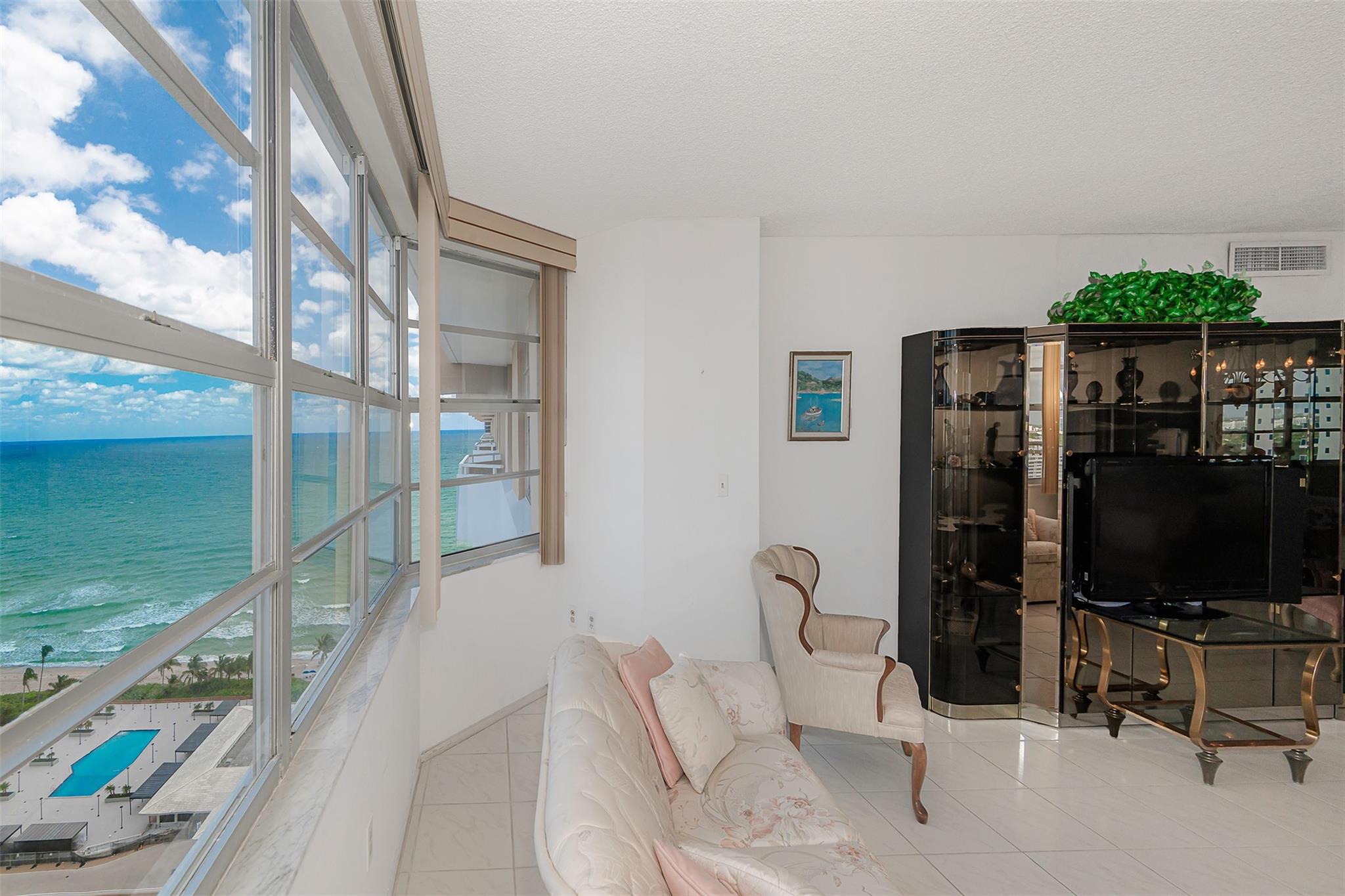 Photo for 1980 S Ocean Drive, 22P, Hallandale Beach, FL 33009 - listing #FX-10530749 1980 S Ocean Drive, 22P, Hallandale Beach, FL 33009