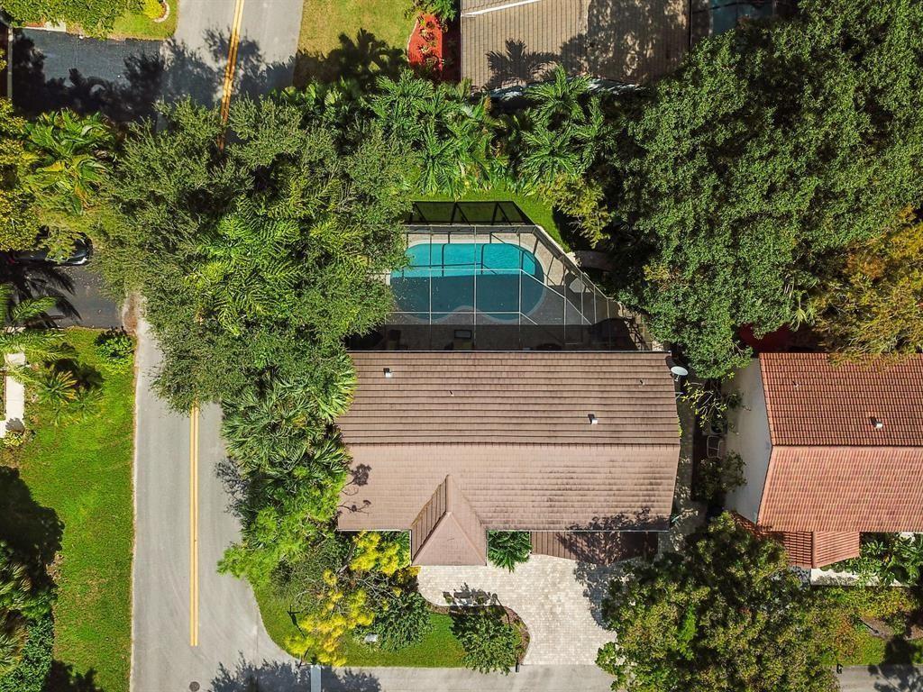 7501 Red Bay Place, Coral Springs, FL 33065