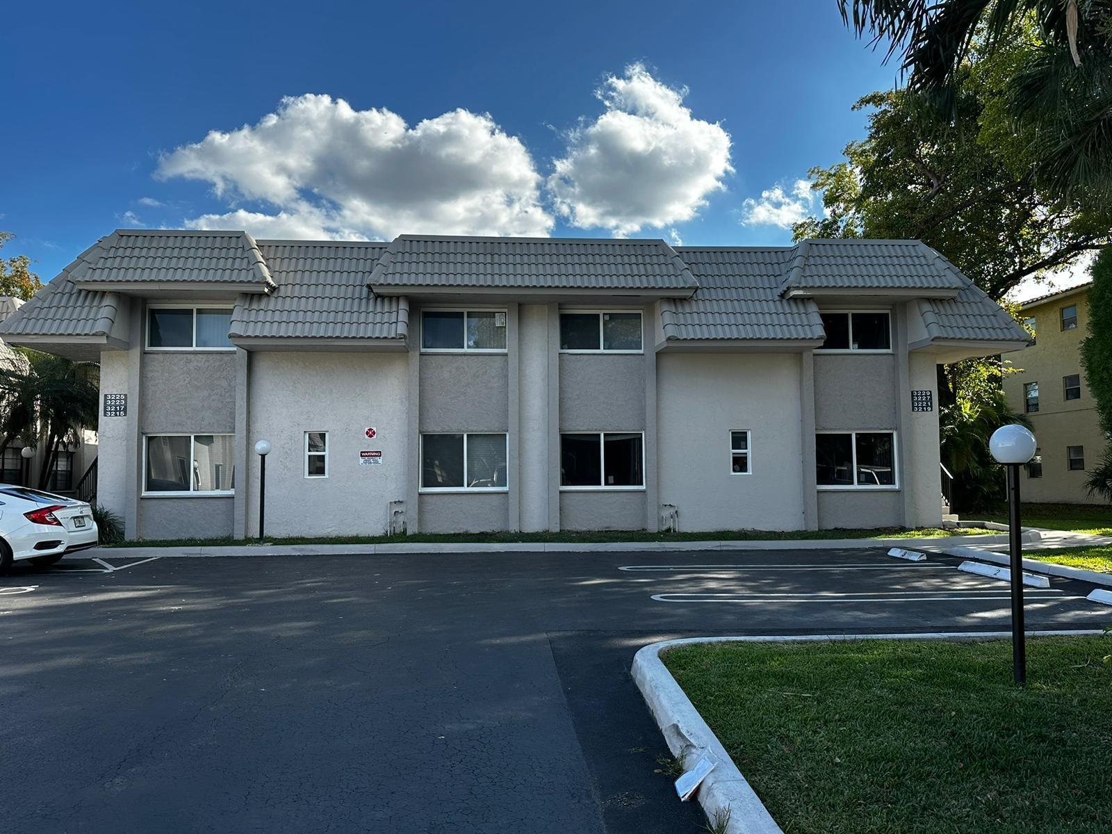 Photo for 3269 NW 102nd Terrace, 3269, Coral Springs, FL 33065 - listing #FX-10536625 3269 NW 102nd Terrace, 3269, Coral Springs, FL 33065