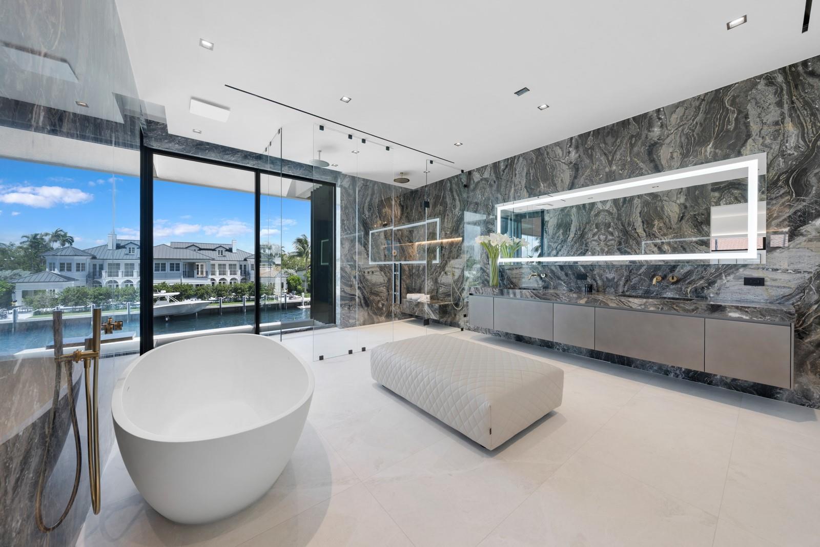 1721 SE 11th Street, Fort Lauderdale, FL 33316