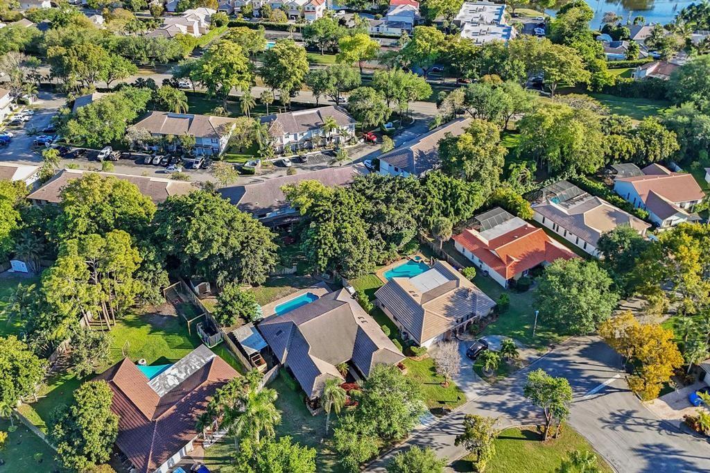 9924 NW 3rd Place, Coral Springs, FL 33071