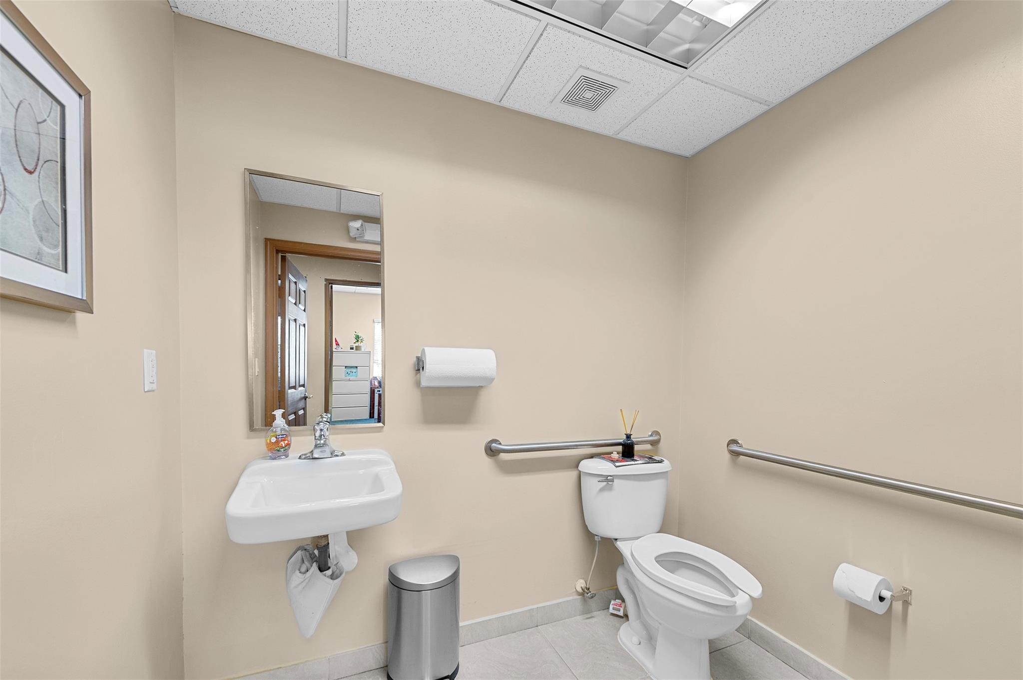 11780 W Sample Road 101, Coral Springs, FL 33065