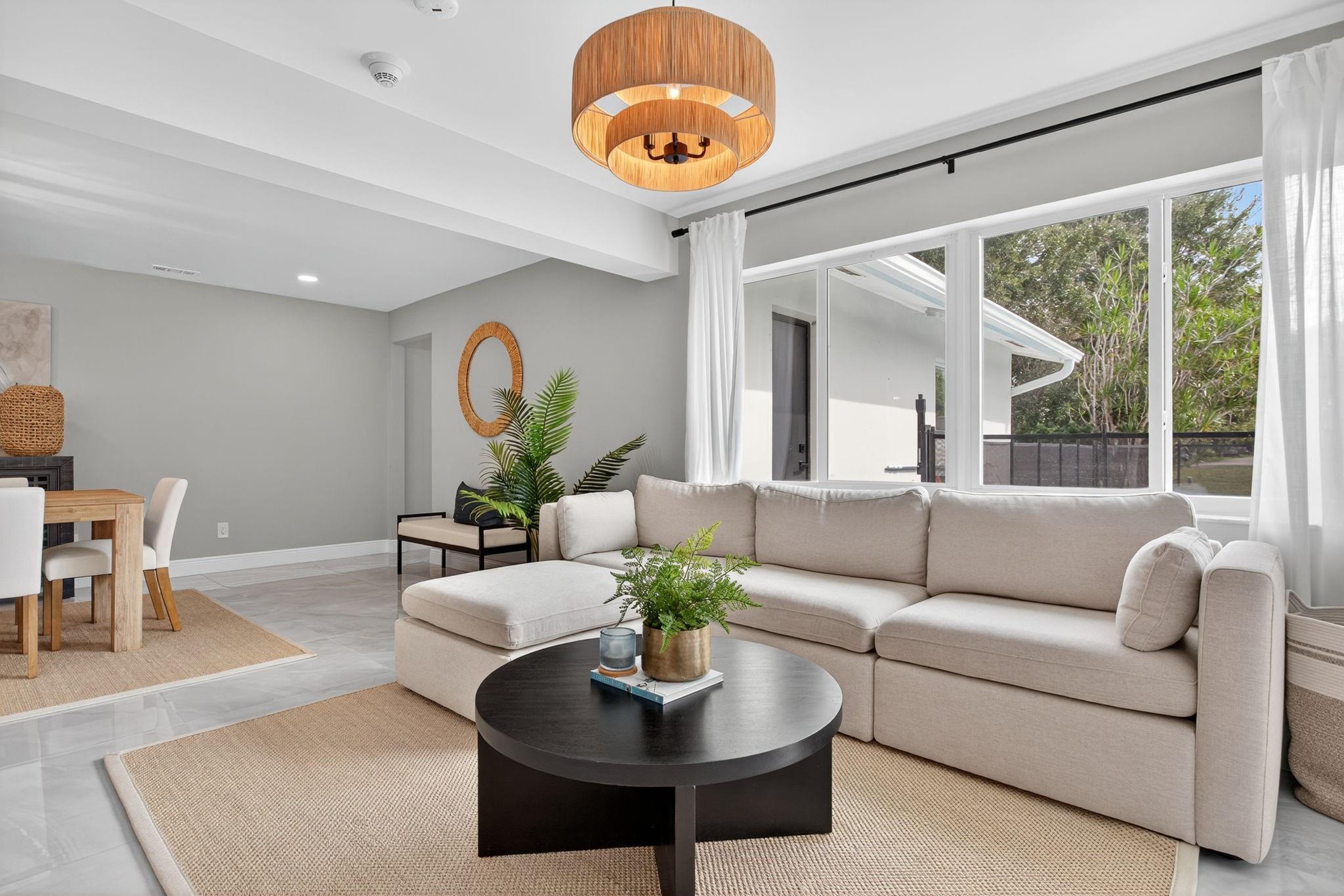 2421 NW 114th Avenue, Coral Springs, FL 33065