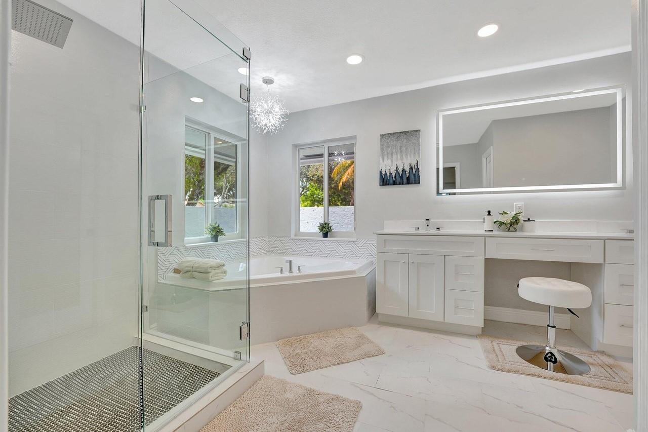 9066 NW 52nd Court, Coral Springs, FL 33067