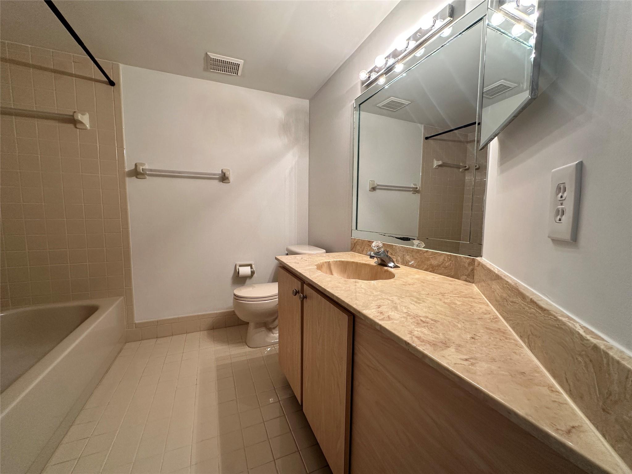 9633 Riverside Drive E-3, Coral Springs, FL 33071